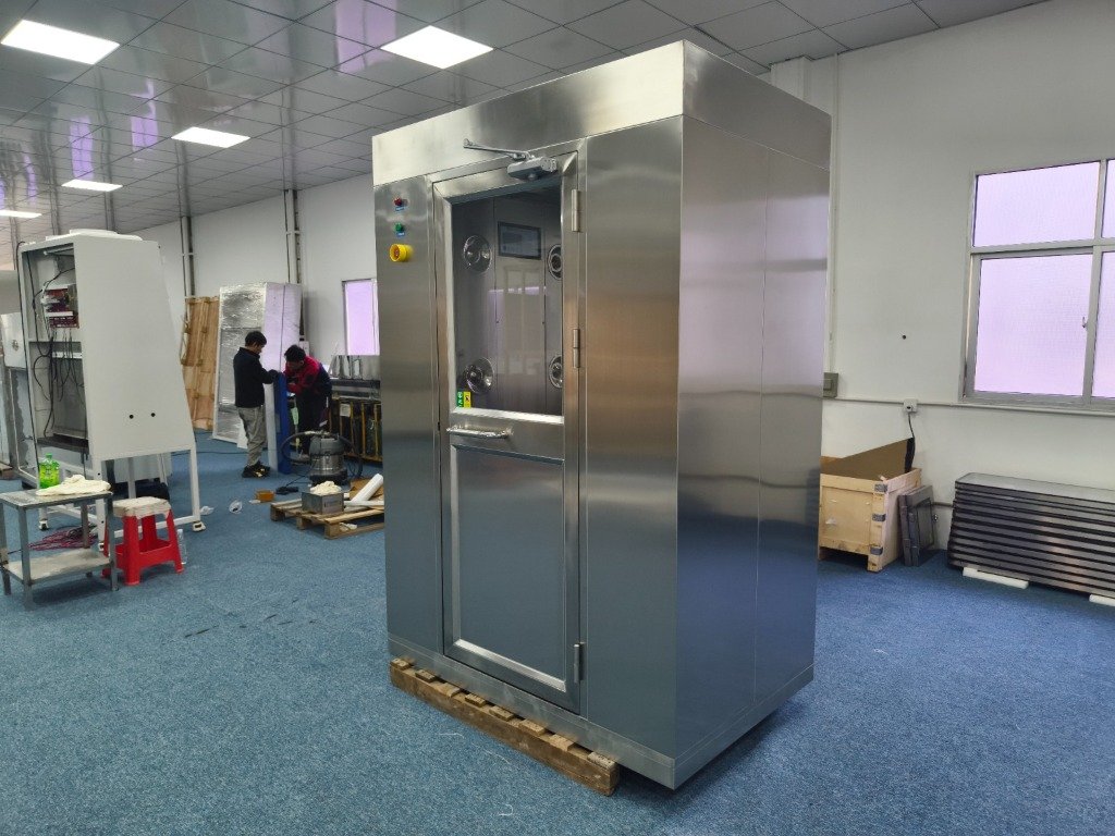 Cleanroom equipment